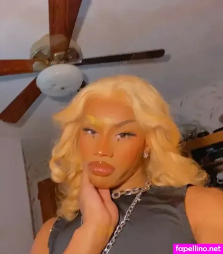 Artiethepixieee OnlyFans Thumbnail #mdq4je7QxC