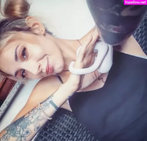 Artnvenom OnlyFans Thumbnail #OxrMgQ5c71