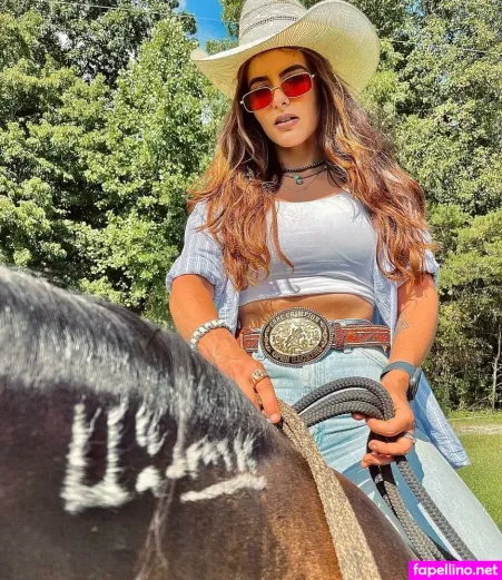 Artoftheequine OnlyFans Thumbnail #1a37bXvWjh