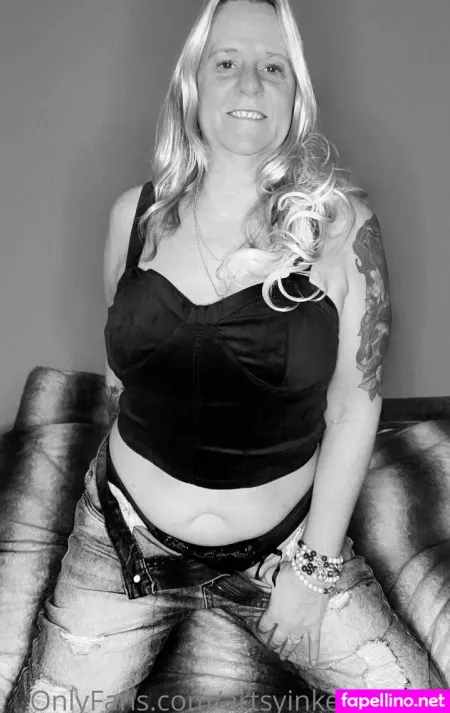 Artsyinkedblonde OnlyFans Thumbnail #04cglmETcU