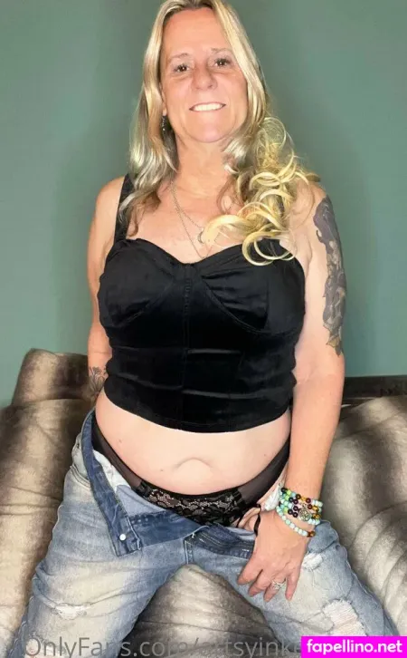 Artsyinkedblonde OnlyFans Thumbnail #5GH6hqMupt