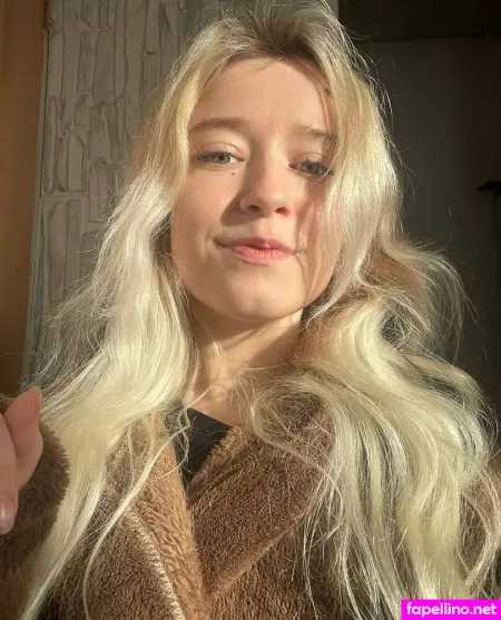 Arveni OnlyFans Thumbnail #r6feLc6ZaV