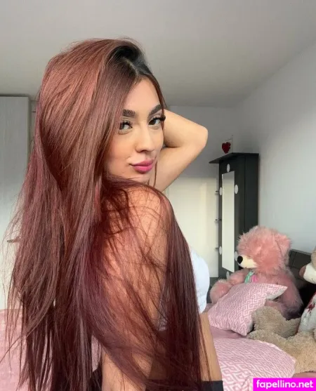 Aryalopezx OnlyFans Thumbnail #ZKQ5ALGPeC