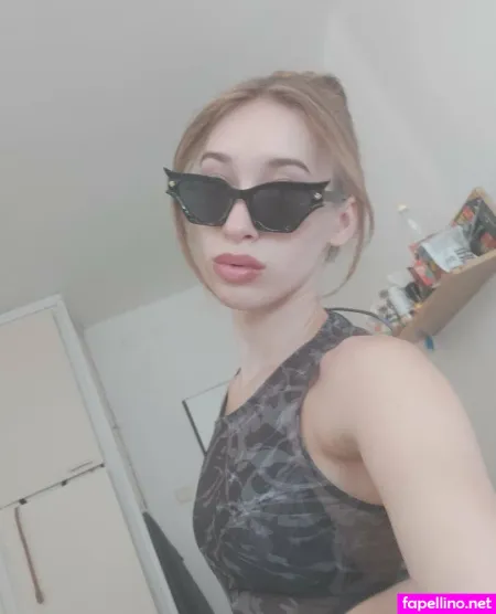 Aryayarol OnlyFans Thumbnail #D6IX1F61P0