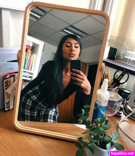 Ash Sarkar OnlyFans Thumbnail #GpexTpqgYi