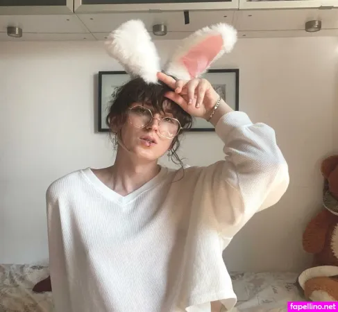 Asha Mok OnlyFans Thumbnail #D3vYz9lnM2