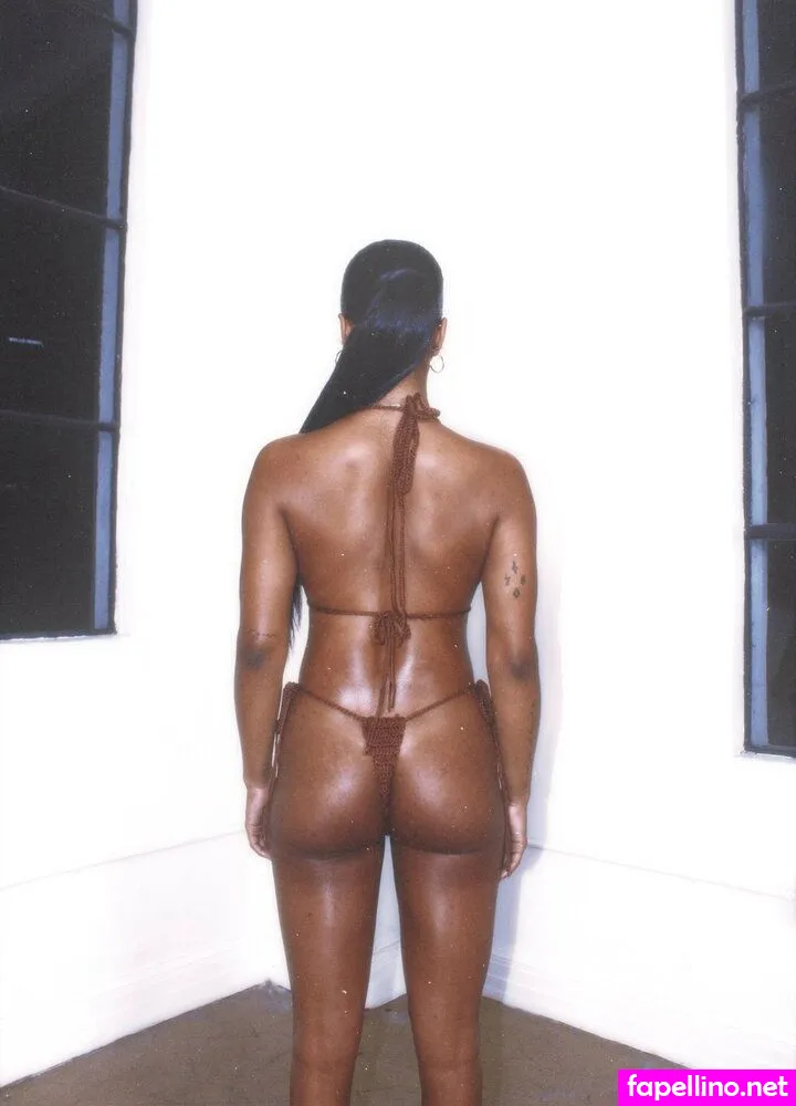 ashabivinss, ashafucks, ashawrld, fleivinha Nude Leaked OnlyFans Photo #0SIlKyT04w