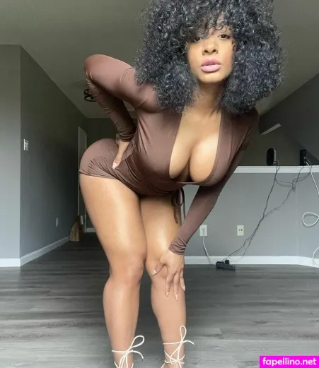 Ashaughnfitness OnlyFans Thumbnail #GwFWx8xNig