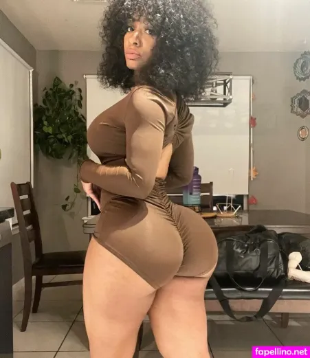 Ashaughnfitness OnlyFans Thumbnail #mek0QQm6Nq