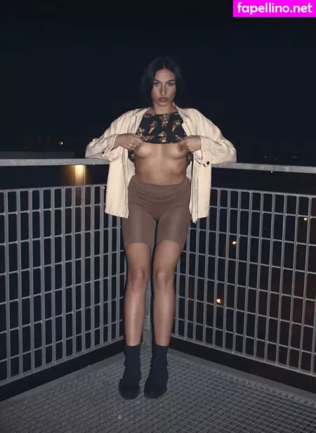 Ashaze OnlyFans Thumbnail #BH92N64KmW