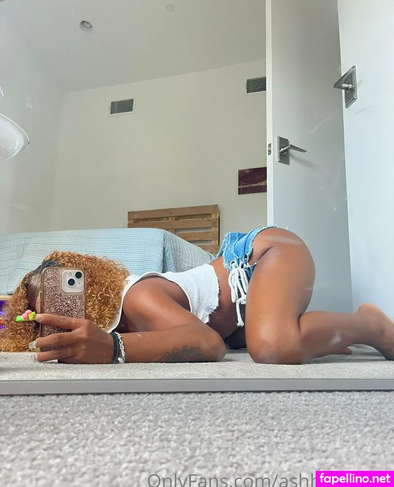 ashhdaabrattt, ashhdabrattt Nude Leaked OnlyFans Photo #5bSn7gPUAv