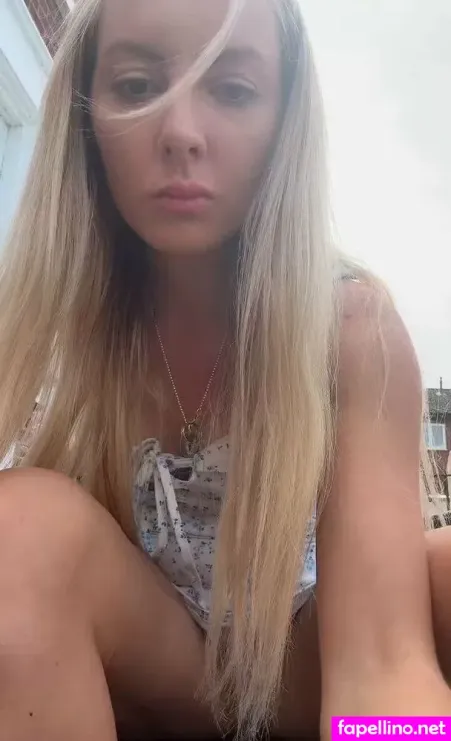 Ashleelou OnlyFans Thumbnail #1dw0lznzdm