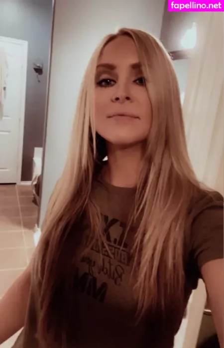 Ashleelyn OnlyFans Thumbnail #8NHcvMqoIS