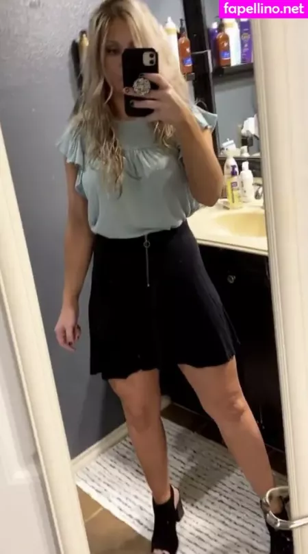 Ashleelyn OnlyFans Thumbnail #eoNXZSFuy9