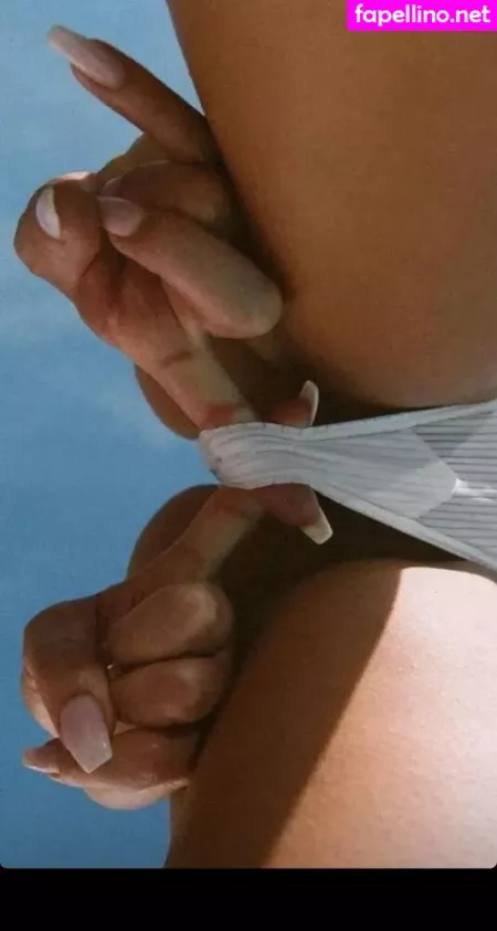 Ashleigh Ogle OnlyFans Thumbnail #e4hhnniV7E