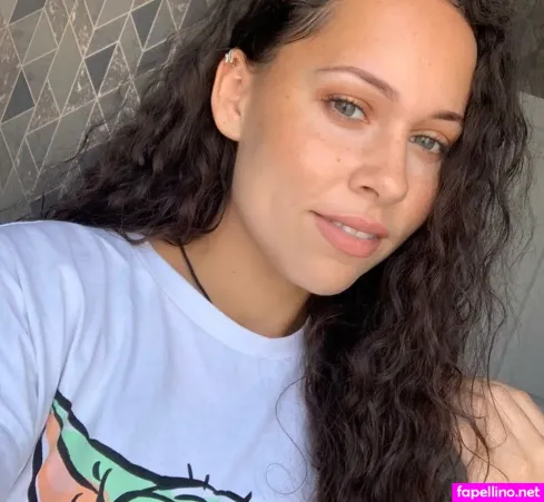 Ashleigh Stroude OnlyFans Thumbnail #96RaDDL0s1