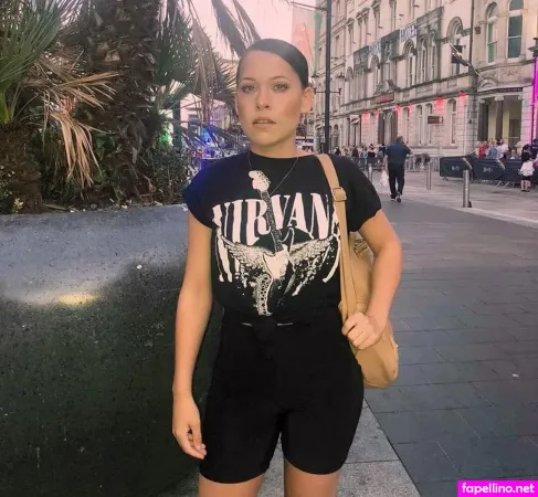 Ashleigh Stroude OnlyFans Thumbnail #KRgITeAXAM