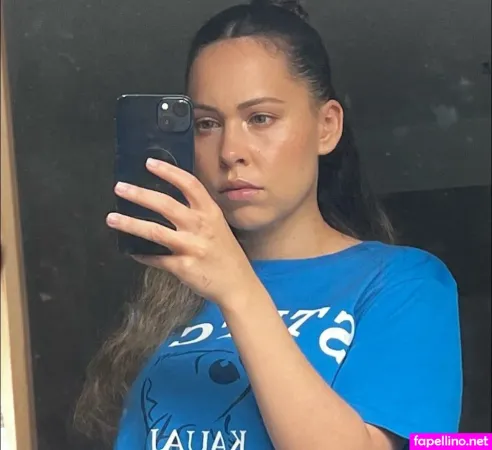 Ashleigh Stroude OnlyFans Thumbnail #U4bx8vZPCl