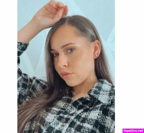 Ashleigh Stroude OnlyFans Thumbnail #jaxDshpQUX