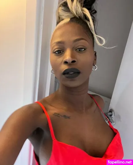 Ashleighbankx OnlyFans Thumbnail #C27GoLeMU4