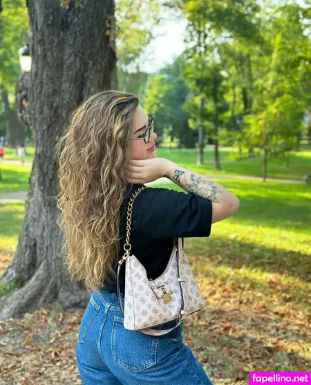 Ashley Bell OnlyFans Thumbnail #TM0AsGHe0w