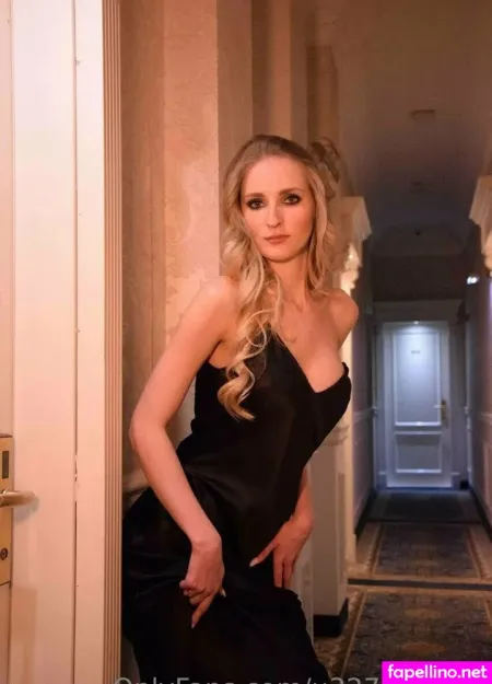 Ashley Blonde OnlyFans Thumbnail #BSn4lkFJLt