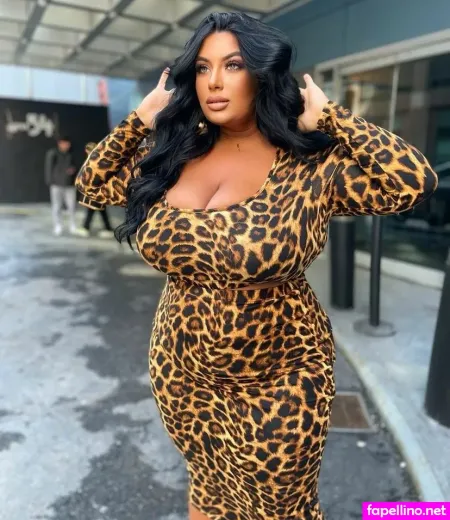 Ashley Bova OnlyFans Thumbnail #6TXzajQpxi