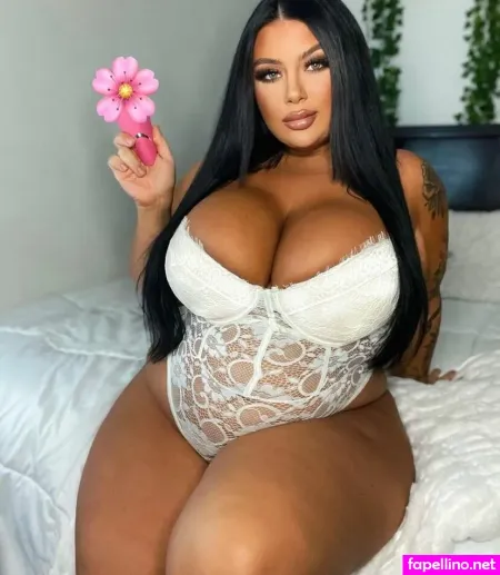 Ashley Bova OnlyFans Thumbnail #DbieTmZjxd