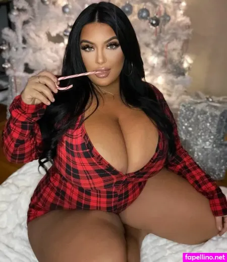 Ashley Bova OnlyFans Thumbnail #p3w385UYyx