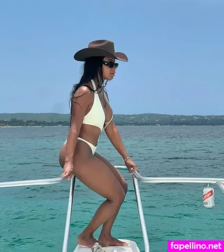 Ashley Cunningham OnlyFans Thumbnail #aGblLrn2fy