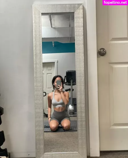 Ashley De Avilla OnlyFans Thumbnail #s7xg12x4w9