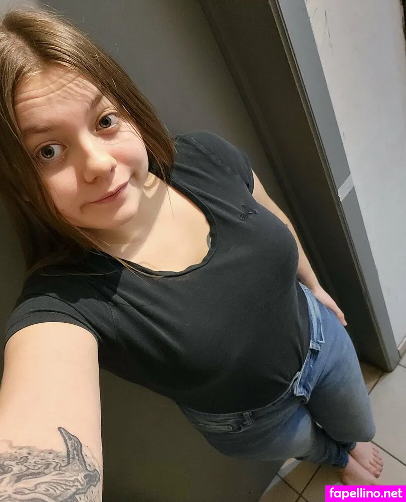 ashley.dwm02, ashley_dwm Nude Leaked OnlyFans Photo #hWmwssfZEF