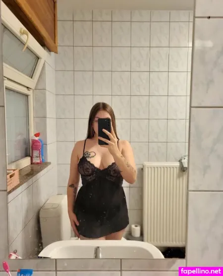 Ashley Dwm Main Profile Photo