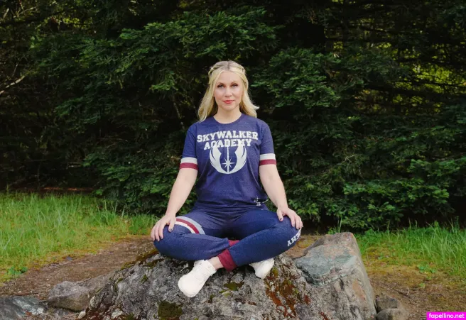 Ashley Eckstein photo