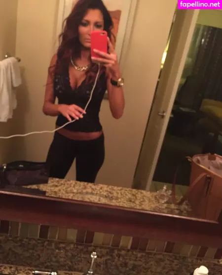 Ashley Hannawacker Main Profile Photo