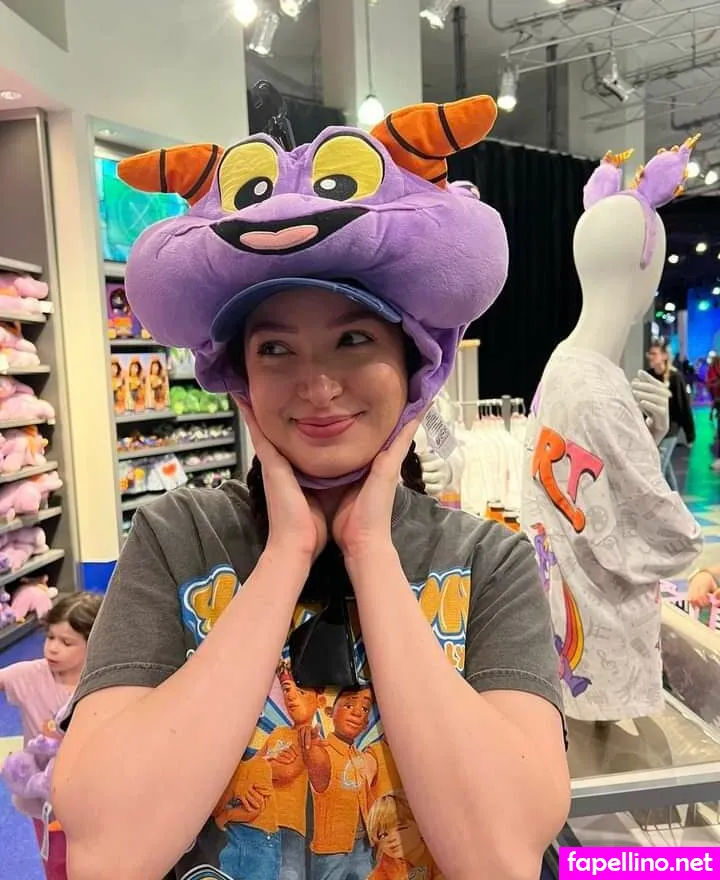 Reacts By Ash, ashley_ippolito, ashleyippolito, ur internet mom ash Nude Leaked OnlyFans Photo #Jrc2BsKBom