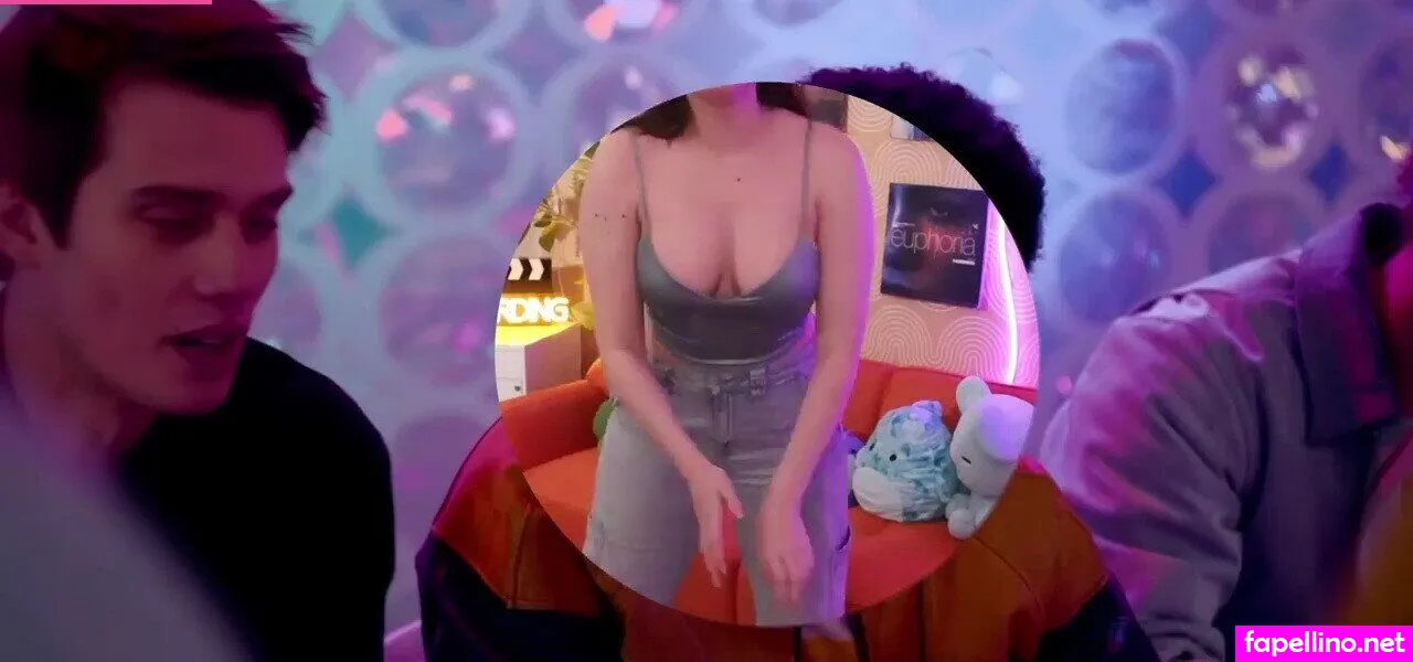 Reacts By Ash, ashley_ippolito, ashleyippolito, ur internet mom ash Nude Leaked OnlyFans Photo #Lvo0cAk6XF