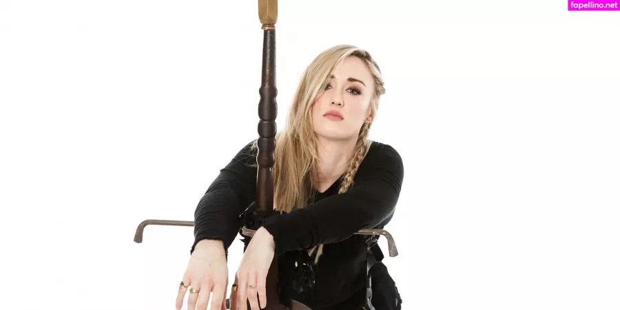 Ashley Johnson OnlyFans Thumbnail #FMUDDVKjgL