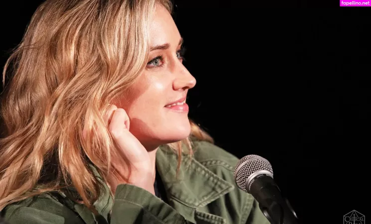 Ashley Johnson OnlyFans Thumbnail #cdd3ISi005
