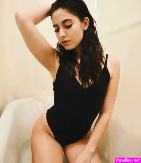 Ashley Jolly OnlyFans Thumbnail #qdoDExr3i8