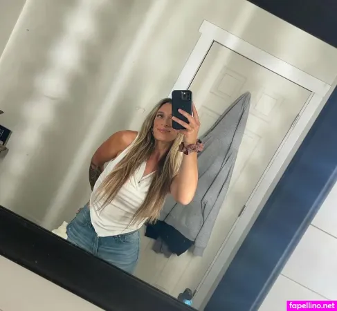 Ashley Kowalcyk OnlyFans Thumbnail #zZyAJZmLMe