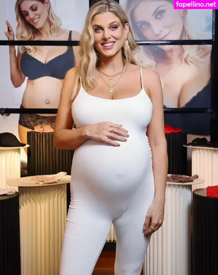 Ashley Louise James OnlyFans Thumbnail #1rutOkvnUB