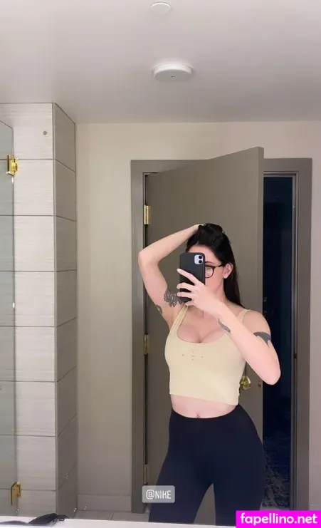 Ashley Lunt OnlyFans Thumbnail #712MQDlY17