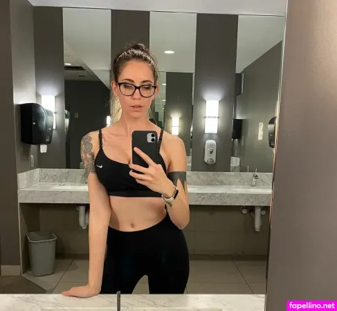 Ashley Lunt OnlyFans Thumbnail #F5sLRIGIsh