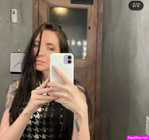 Ashley Lunt OnlyFans Thumbnail #ePtXjHVRW4