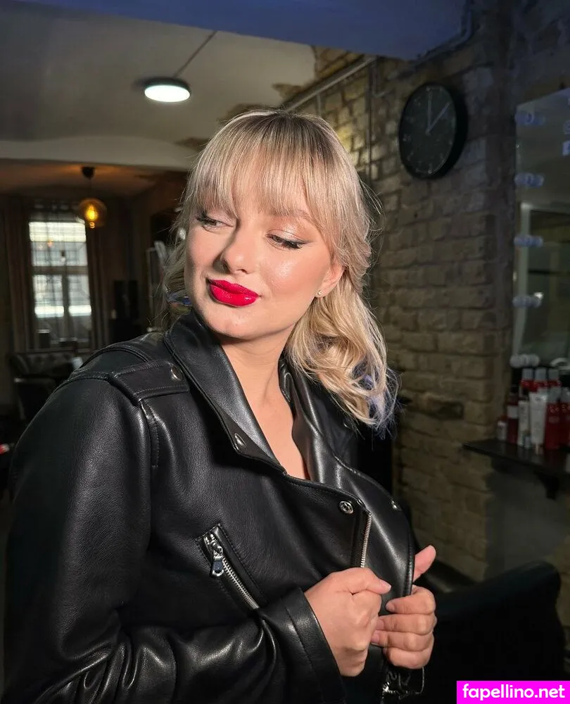 ashley.milk, ashley.milk1 Nude Leaked OnlyFans Photo #FcQaSkgWZ8