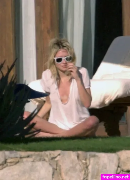 Ashley Olsen OnlyFans Thumbnail #FDn1orHeVU