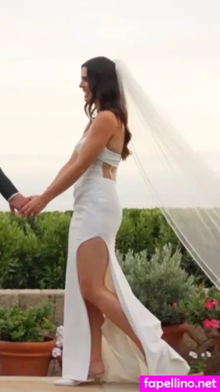 Ashley Shahahmadi OnlyFans Thumbnail #qmX7WNmnqP