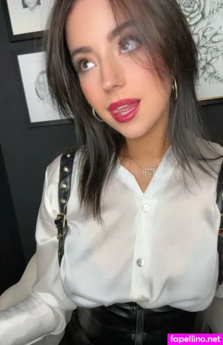 Ashley St Clair OnlyFans Thumbnail #SE4JP6LwVu