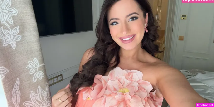 Ashley St Clair OnlyFans Thumbnail #nBYej59WUb